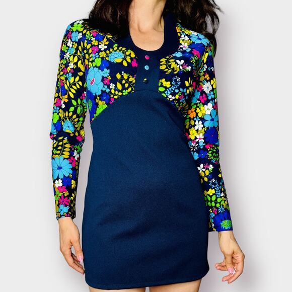 Vintage 70s Navy and Floral Mini Dress‎ - Picture 1 of 6